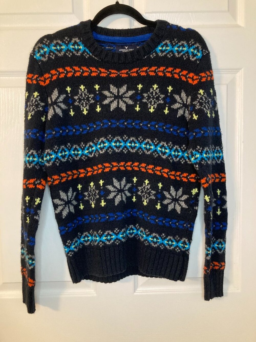 American Eagle Men's Black/Blue Cotton-Knit Fair Isle Winter Sweater - Size M